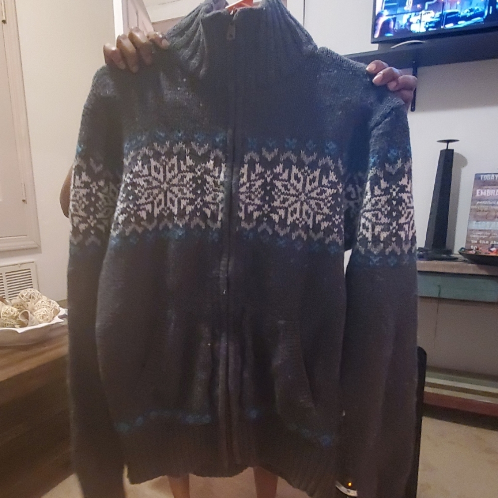 Aeropostale sweater